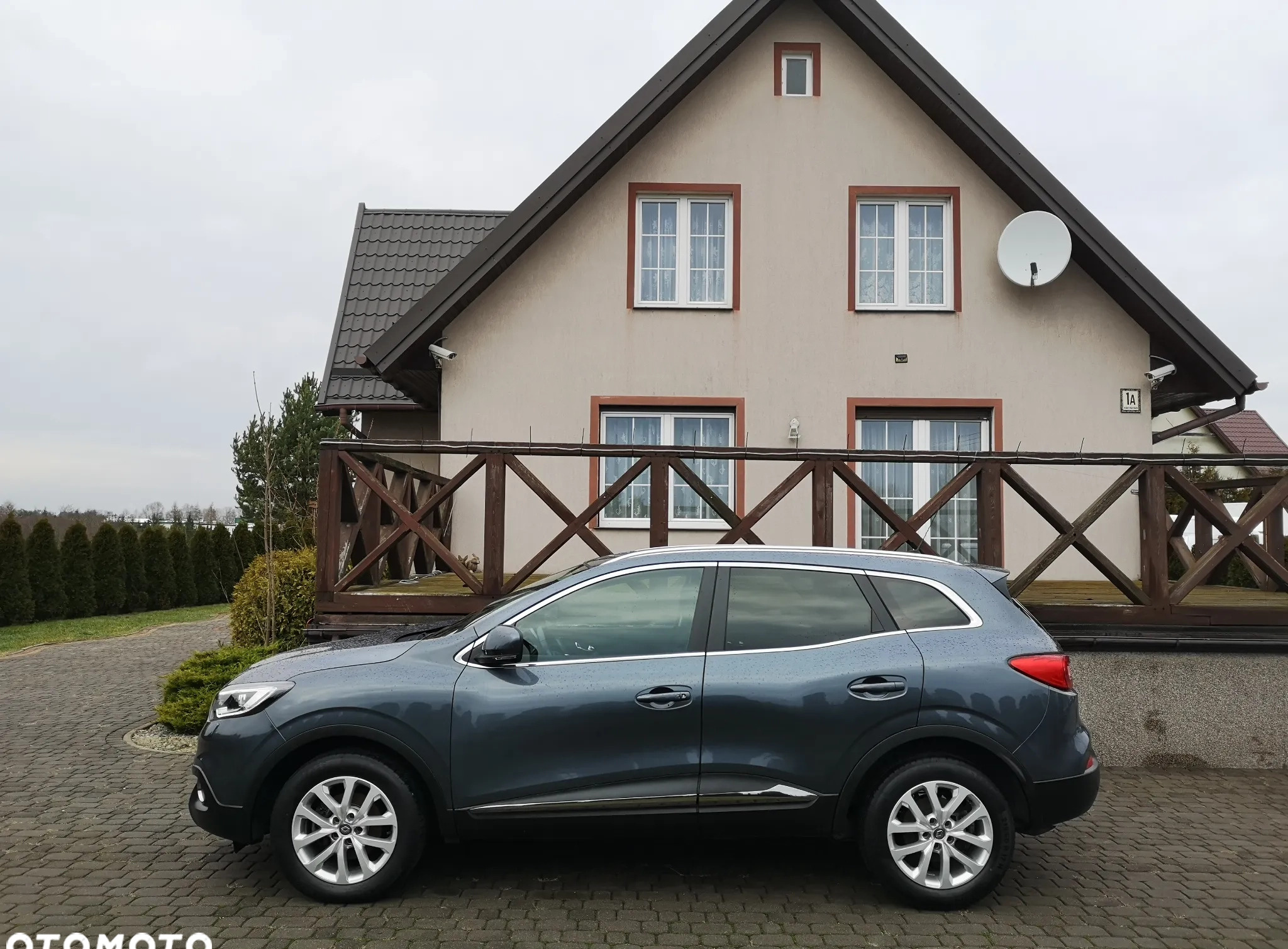 Renault Kadjar cena 63900 przebieg: 98576, rok produkcji 2018 z Kamieńsk małe 137